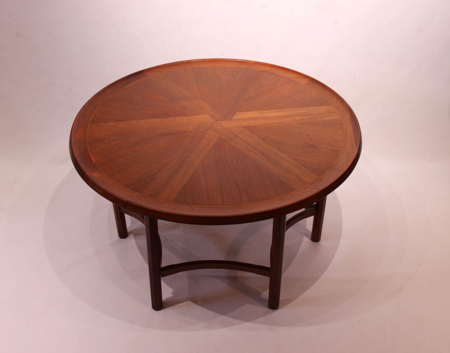 Kad Ringen Round Coffee Table In