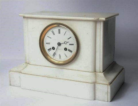 Hvidt marmor-ur, Frankrig ca. 1900.