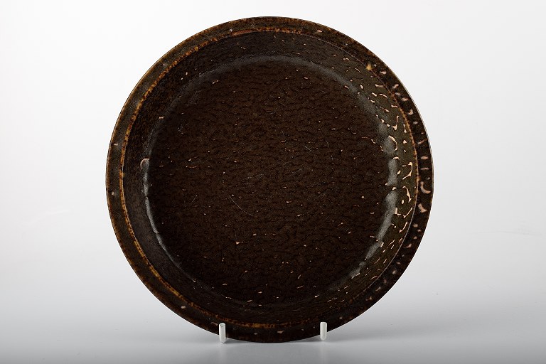 Eva Stæhr Nielsen Saxbo, ceramic dish.