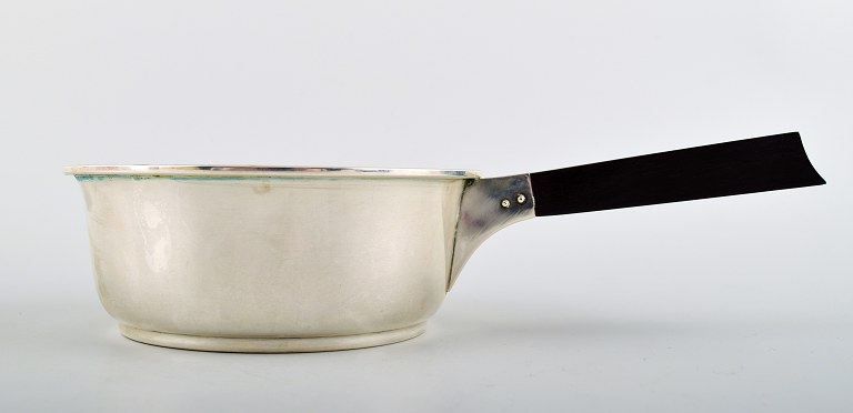 Jens Sigsgaard, silver saucepan.
