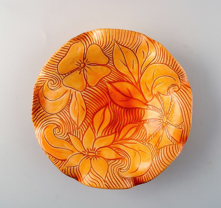 Kähler, HAK, glazed stoneware dish with flowers.
