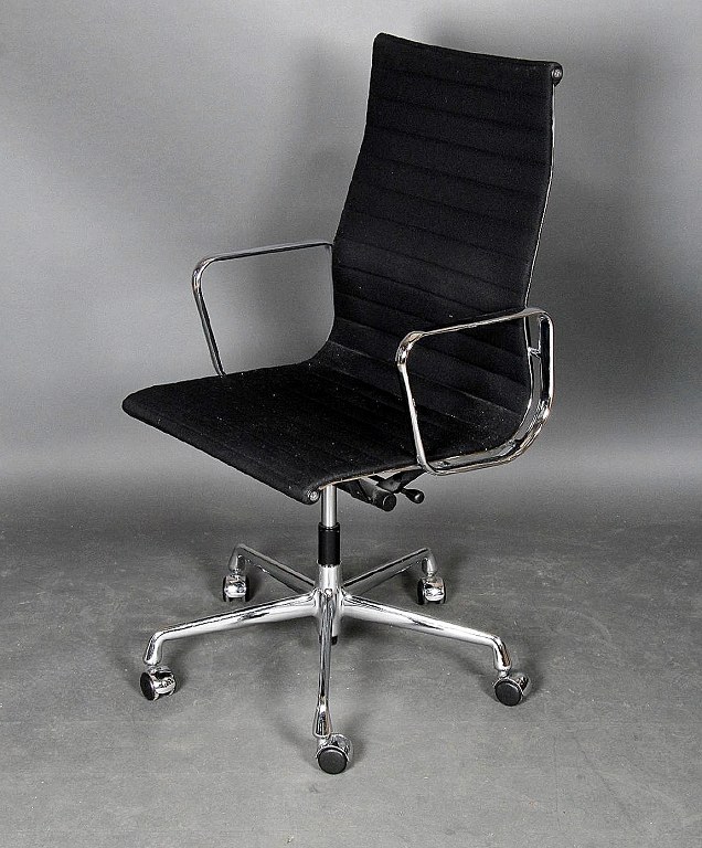 Charles Eames, office chair EA-119.