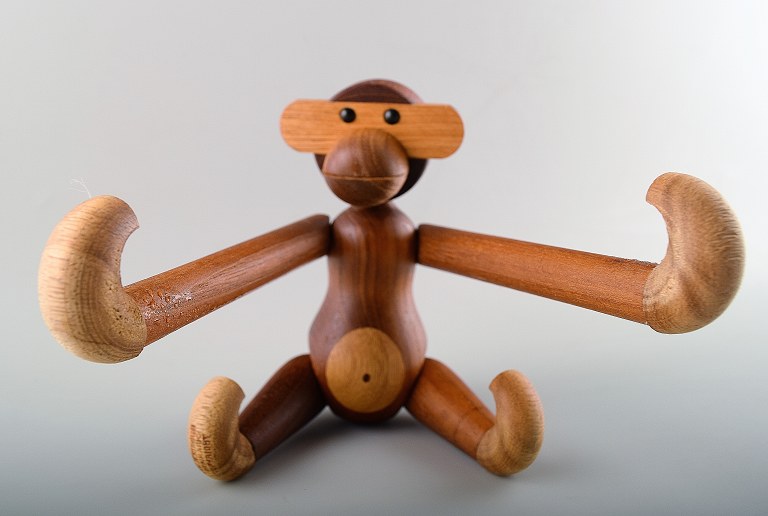 Kay Bojesen monkey was originally designed in 1951 and is made of teak and limba 
wood.