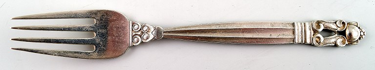 Georg Jensen acorn cake fork.
