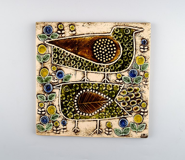 LISA LARSON (1931 -) for Gustavsberg, wall plaque, stoneware, retro.
2 birds from the series UNIQUE 1961.