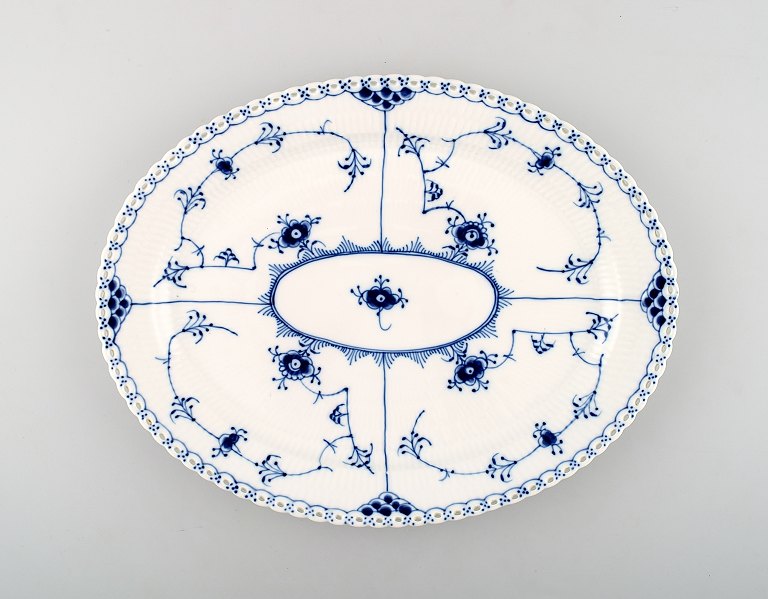 Royal Copenhagen Blue Fluted Full Lace, Large Platter.
Decoration number 1/1148 or 375.