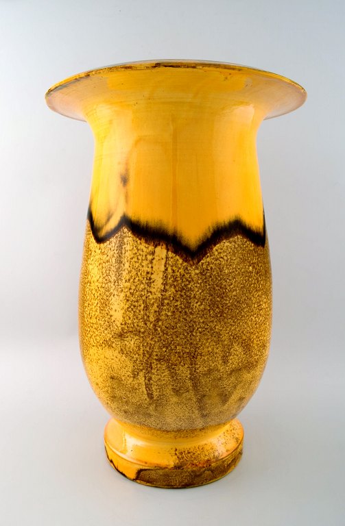 Large Kähler, HAK, Svend Hammershoi, glazed stoneware vase.
