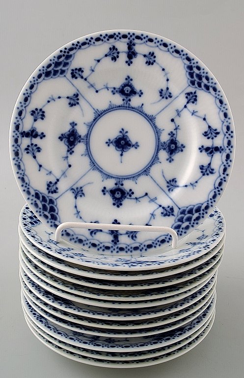 Royal Copenhagen Blue Fluted Half Lace Cake Plates.
12 pcs. in stock.