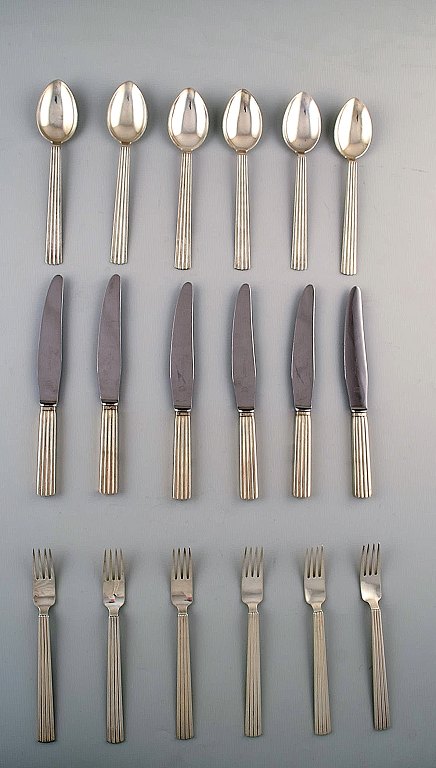 Bernadotte silverware Georg Jensen complete dinner service for 6 pers. 18 parts.