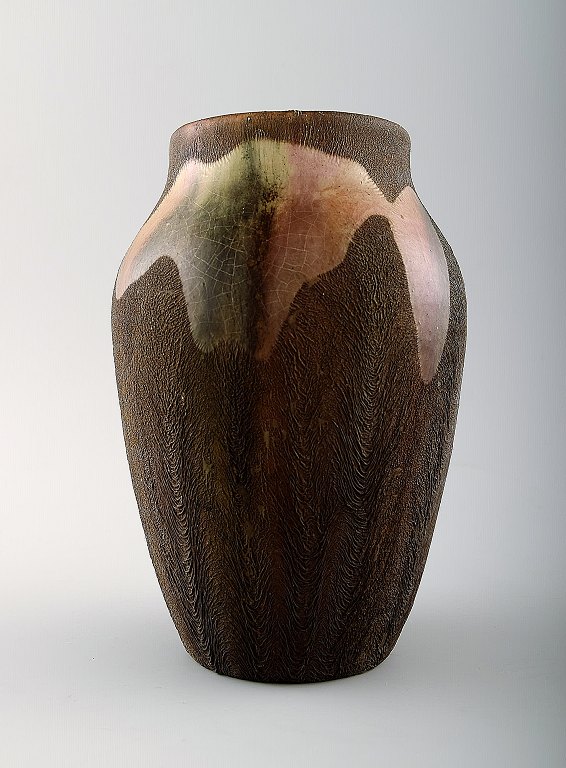 Søren Kongstrand & Jens Petersen stil. 
Keramik vase.