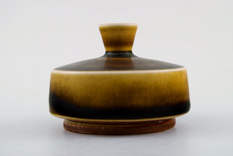 Berndt Friberg Studio ceramic vase. Modern Swedish design. Unique, handmade.