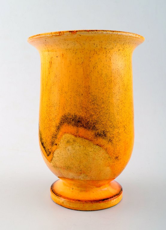 Kähler, Denmark, Svend Hammershoi, glazed stoneware vase.
