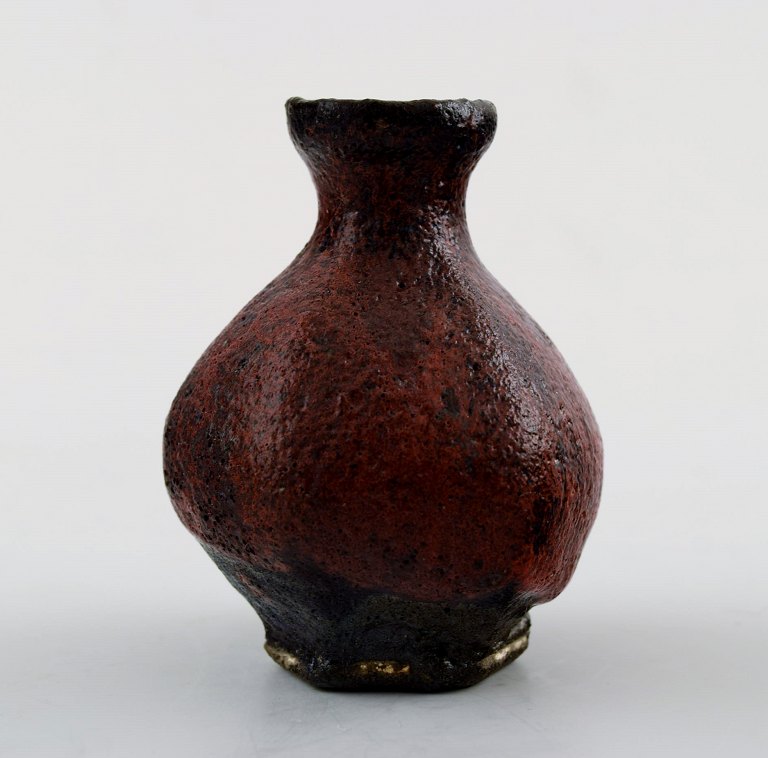 Gutte Eriksen, own workshop, ceramic vase.
