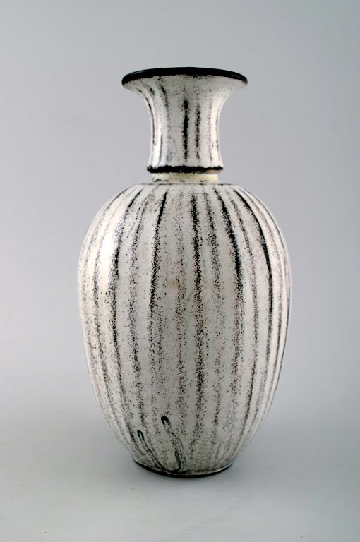 Kähler, Denmark, large glazed vase, 1930s. 
Rare form.
Designed by Svend Hammershøi.