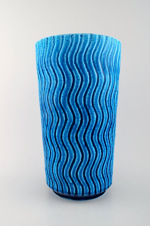 Rörstrand Gunnar Nylund Chamotte large vase.
