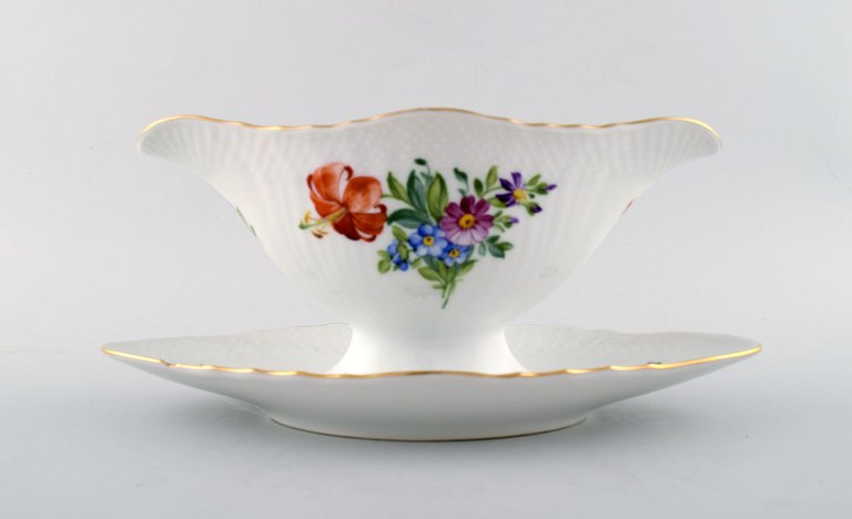 Royal Copenhagen Saxon Flower, gravy boat.