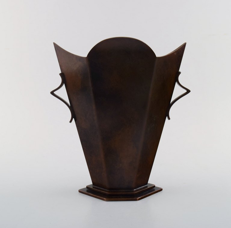 Art deco vase, bronze. Skandinavisk design, 1930/40´erne.
