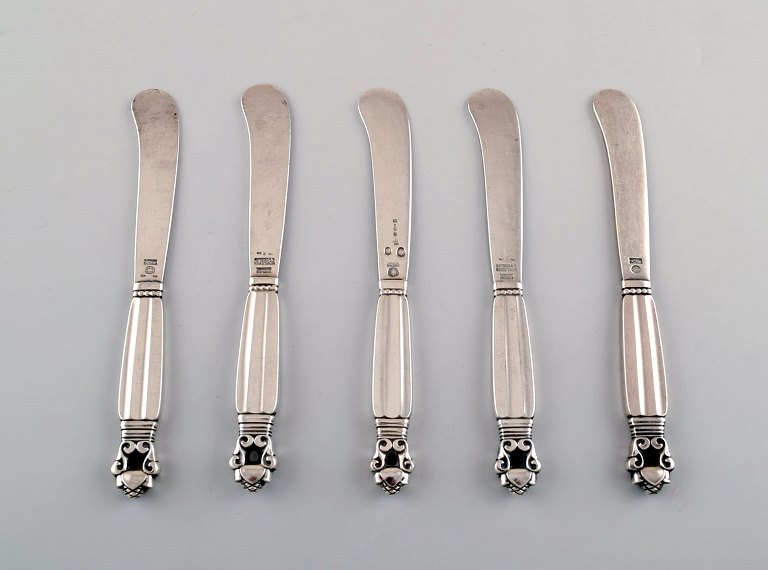 Georg Jensen "Acorn" butterknife all in sterling silver.
5 pieces in stock.