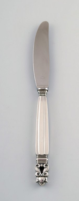 Georg Jensen "Acorn" dinner knife (long handle) in sterling silver.
