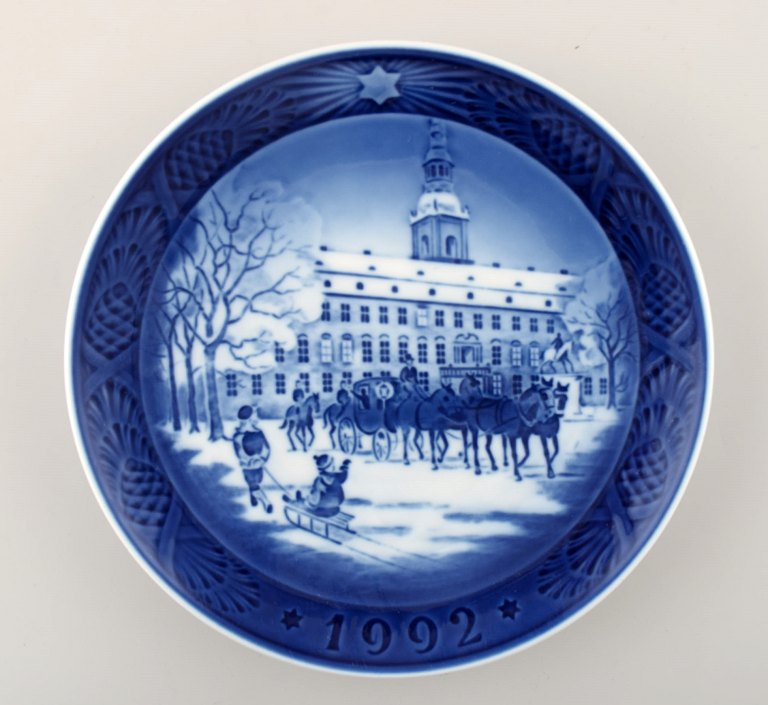 Royal Copenhagen, Christmas plate from 1992.
