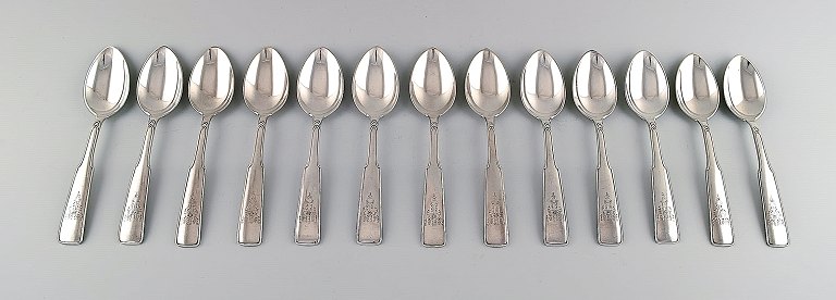 Hans Hansen silverware number 2. 13 dessert spoons in all silver. 1937
