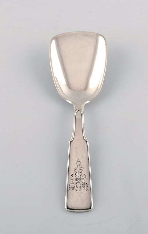 Hans Hansen silverware number 2. Sugar spoon in all silver.