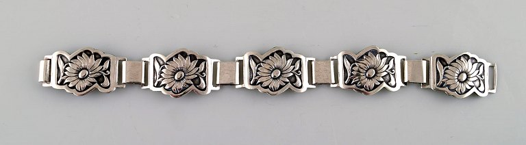 Danish silversmith. Classic silver bracelet. 1940/50
