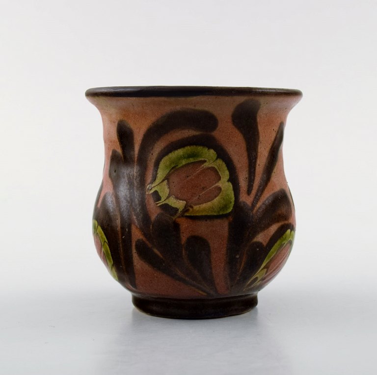 Kähler, HAK, glazed stoneware vase in modern design.
1930 / 40