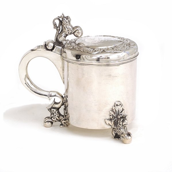 Niels Pedersen, 1699-1713, Aarhus: Barock Deckelhumpen aus Silber. Datiert 1711. 
H: 16,5cm. G: 619gr