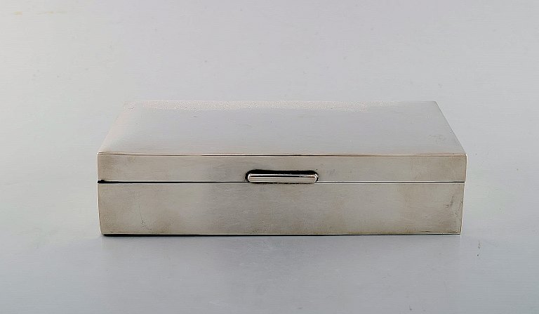 Swedish silversmith. Art deco silver case (835) with inlaid cedar tree. 1930