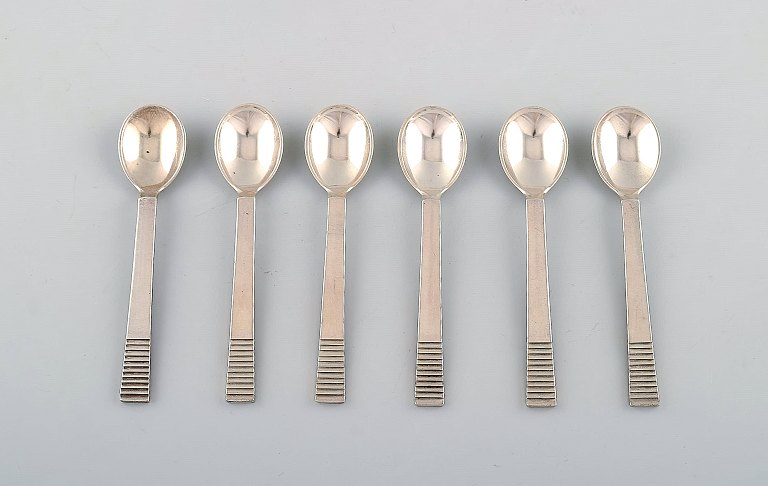 Georg Jensen Parallel. Set of six coffee spoons in sterling silver. 1915-1930.
