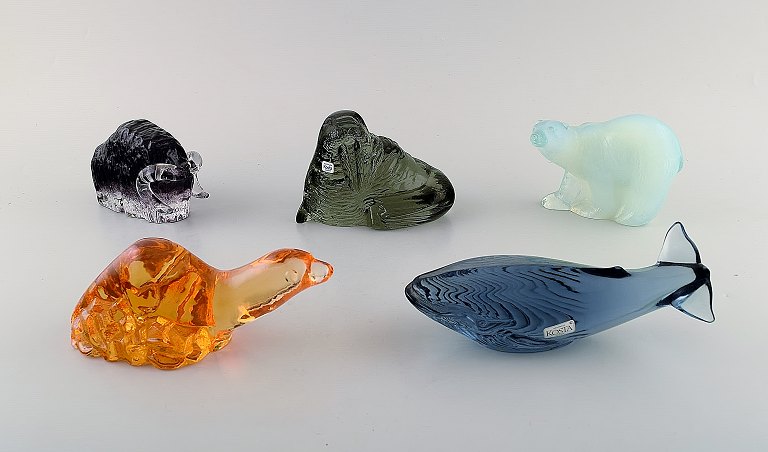 Paul Hoff for "Svenskt Glass". Five art glass figures in shape of a blue whale, 
walrus, seal, polar bear and ox. WWF. Mid 20th century.