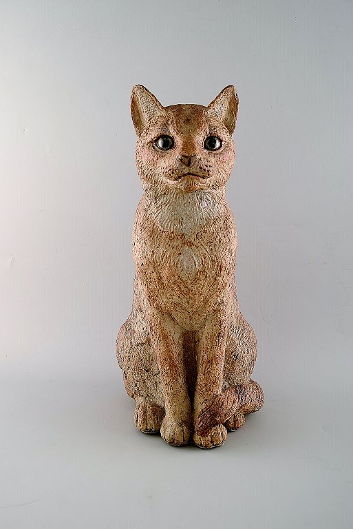 Gudrun Lauesen (1917-2002) for Royal Copenhagen. Stor sjælden keramikskulptur i 
rødler. Kat. "Cæsar". Ca. 1970.