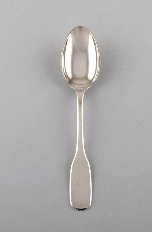 Hans Hansen silver cutlery. "Susanne" dessert spoon in sterling silver. Danish 
design, mid 20th century.