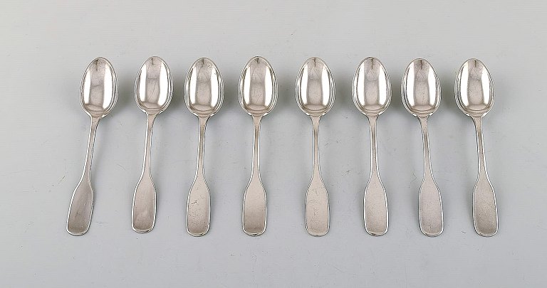 Hans Hansen silver cutlery. Eight "Susanne" teaspoons in sterling silver. Danish 
design, mid 20th century.