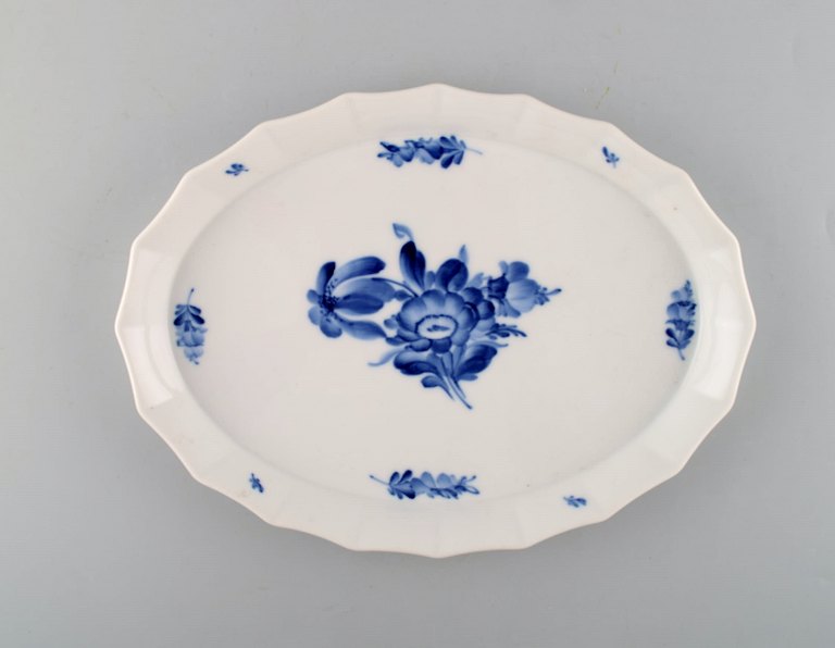 Royal Copenhagen. Blue flower angular tray.
Decoration number 10/8578.