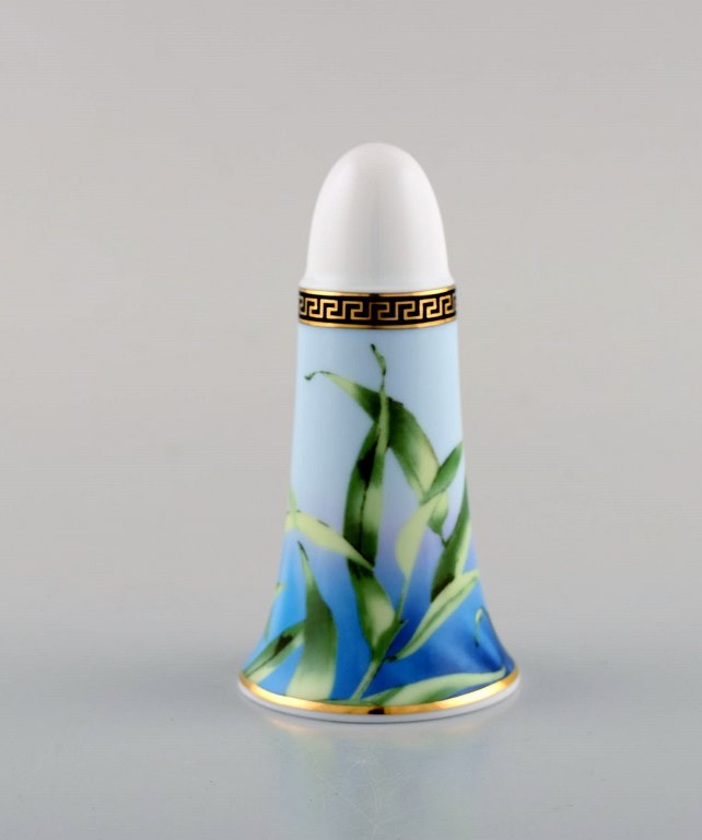 Gianni Versace for Rosenthal. "Jungle" saltbøsse i porcelæn med gulddekoration 
og grønne blade. Sent 1900-tallet. 
