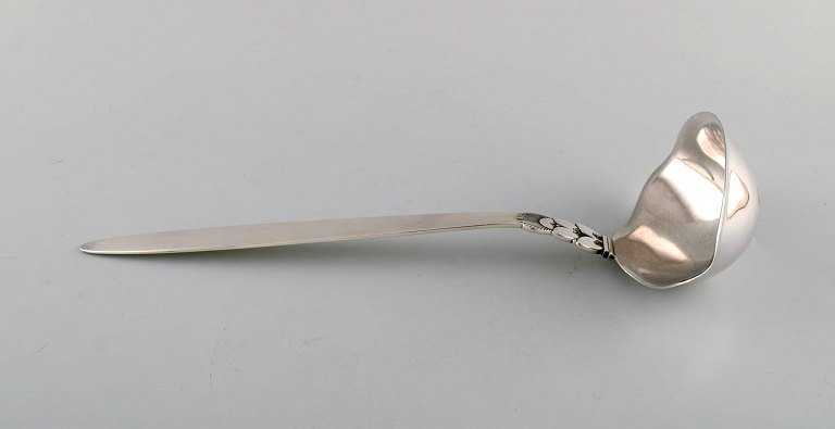 Large Georg Jensen "Cactus" soup ladle in sterling silver. Dated 1915-30.
