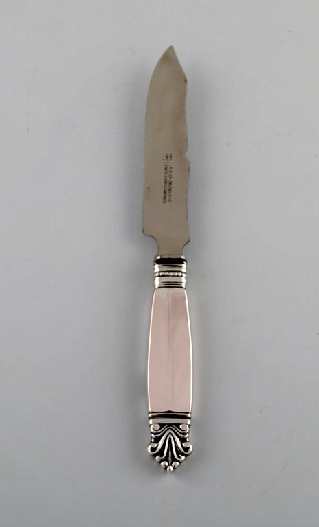 Georg Jensen "Acanthus" cheese knife in silver, blade in steel. Dated 1923.
