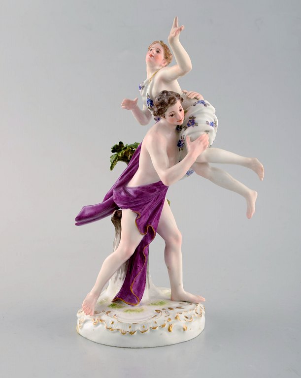 Tidlig Meissen porcelænsfigur med motiv fra Sabinerindernes rov. Ca. 1900.
