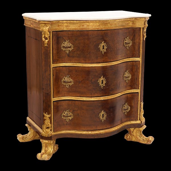 An 18th century waltnus and giltwood commode. Denmark circa 1750. H: 86cm. W: 
77cm. D: 46cm