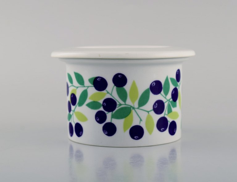 Raija Uosikkinen for Arabia. Pomona porcelain lidded jar decorated with berries 
and leaves. 1960