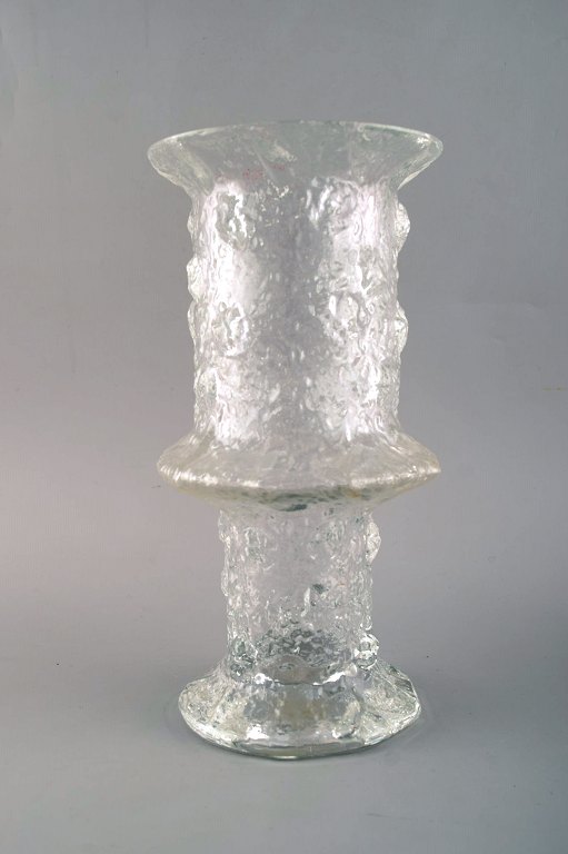Large Timo Sarpaneva for Iittala, art glass vase.
Signed: TS. 1970