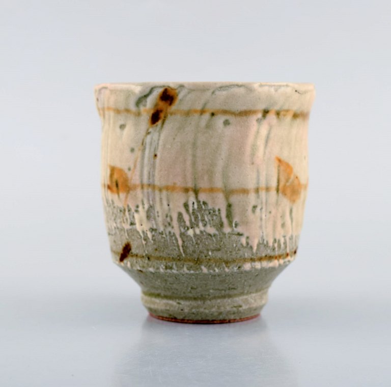 Takashi Ohyoma, Japan. Unique goblet / vase in glazed ceramics. 1980