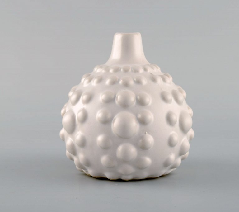 European studio ceramist. Unique vase in white glazed ceramics. 1980