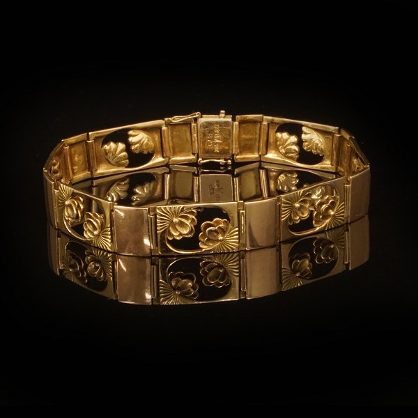 A Georg Jensen 14kt gold bracelet. #275. 1933-44. L: 20,5cm. W: 24gr