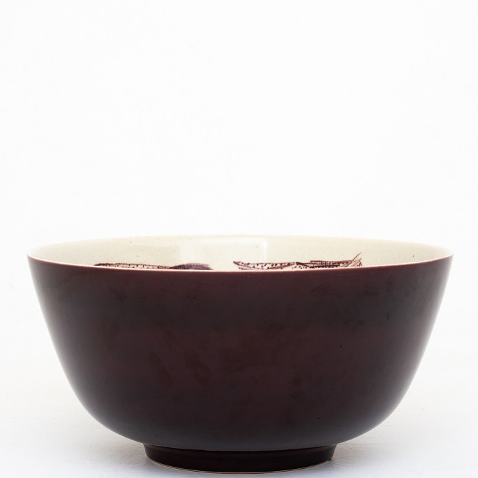 Thorkild Olsen / Royal CopenhagenStor skål i fajance dekoreret med okseboldsglasur. Signeret og er fra 1960.1 stk. på lagerOriginal stand