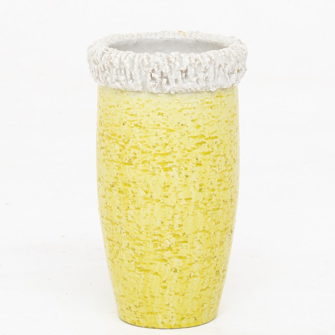 Gunnar Nylund / Rörstrand"Chamotte" vase i stentøj med gul glasur. Stemplet.1 stk. på lagerOriginal stand
