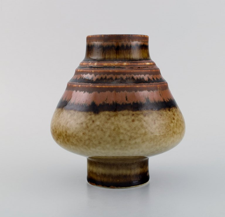 Gösta Andersson for Rörstrand. Vase i glaseret keramik. Midt 1900-tallet.
