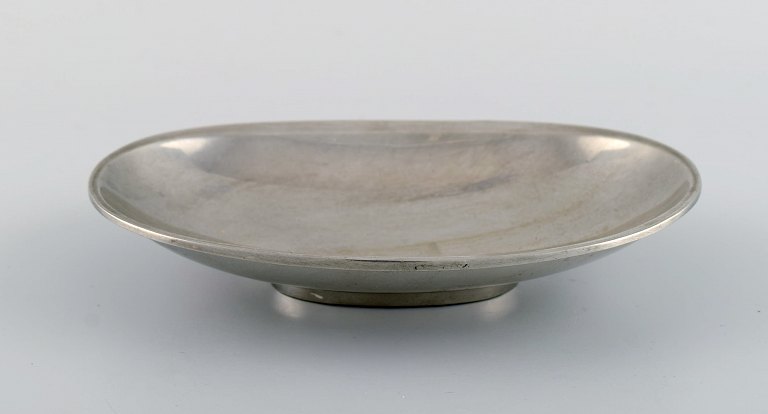 Just Andersen. Pewter bowl / dish. 1940s / 50s. Model number 2665.
